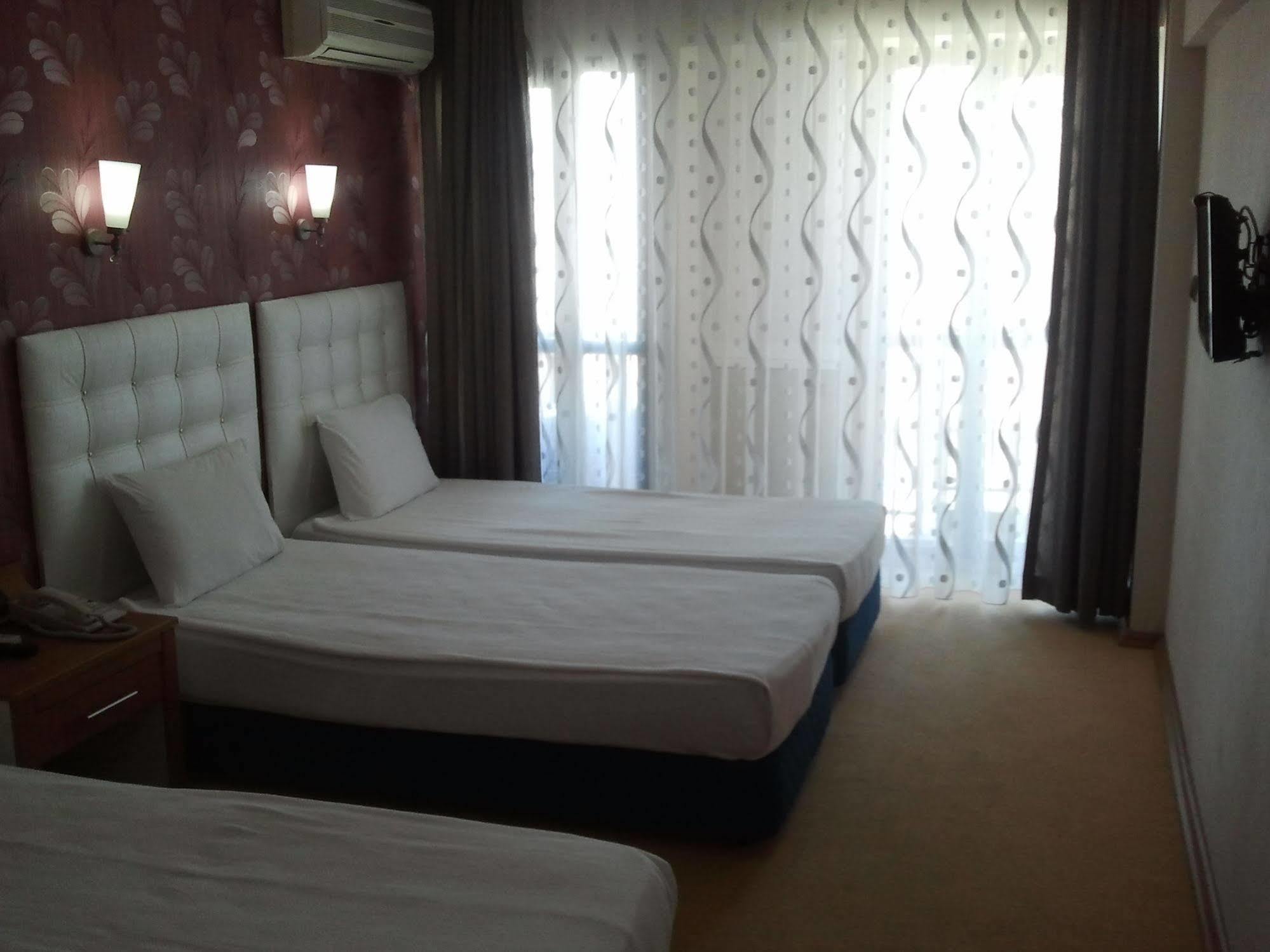 Hotel Kocaman Esmirna Exterior foto